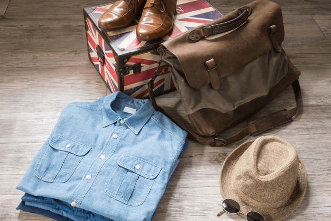 Males’s Chambray Shirt Model Information: Prime 7 Traditional Blue Chambray Shirts Reviewed