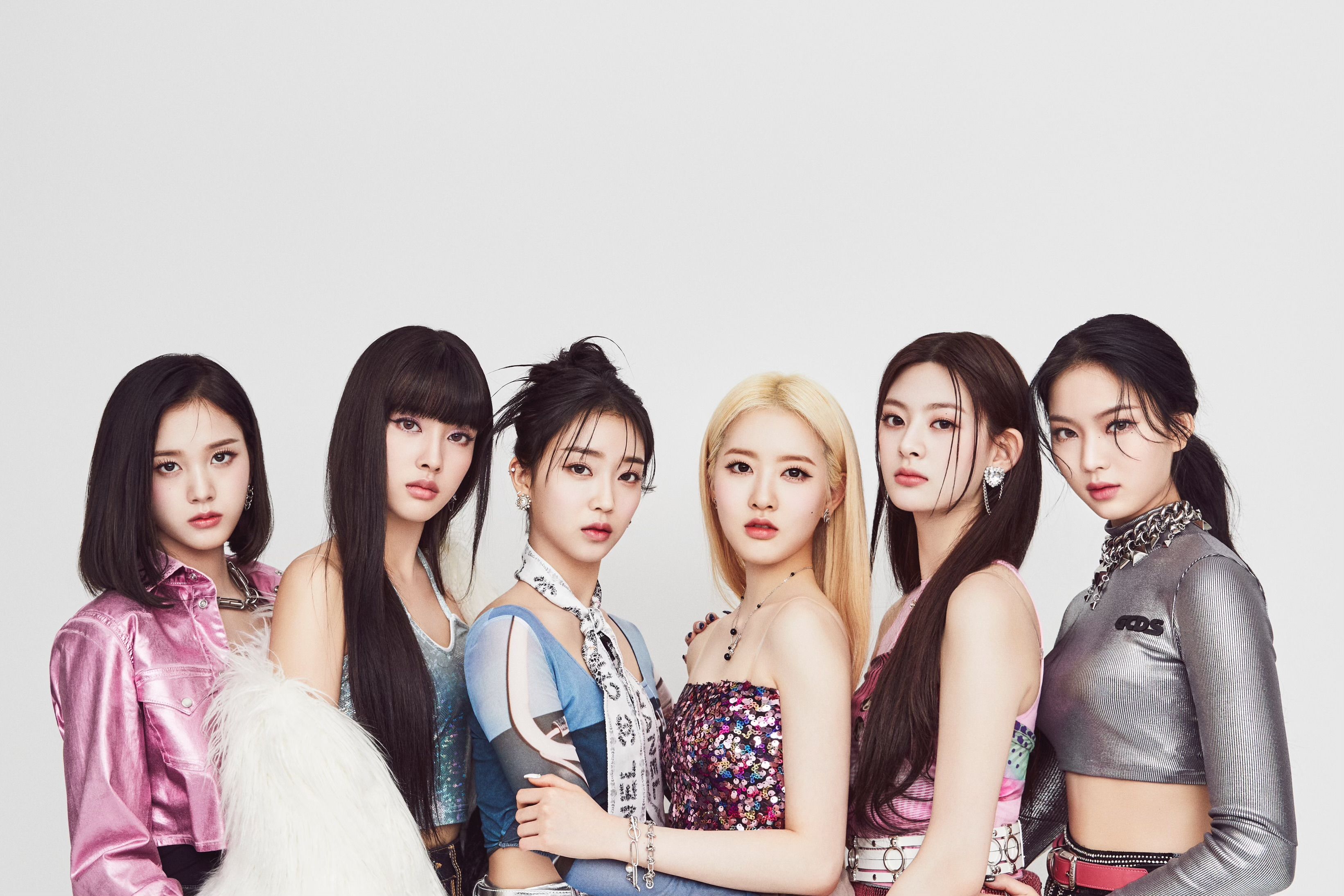 STAYC on Younger-Luv.com’s Which means, Their Dynamic as Buddies, and Loving Disney and Twilight