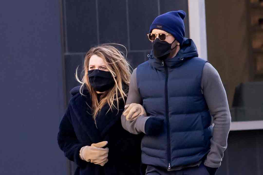 Blake Full of life and Ryan Reynolds Matched in Navy Throughout a Cuddly Winter Day Date in NYC